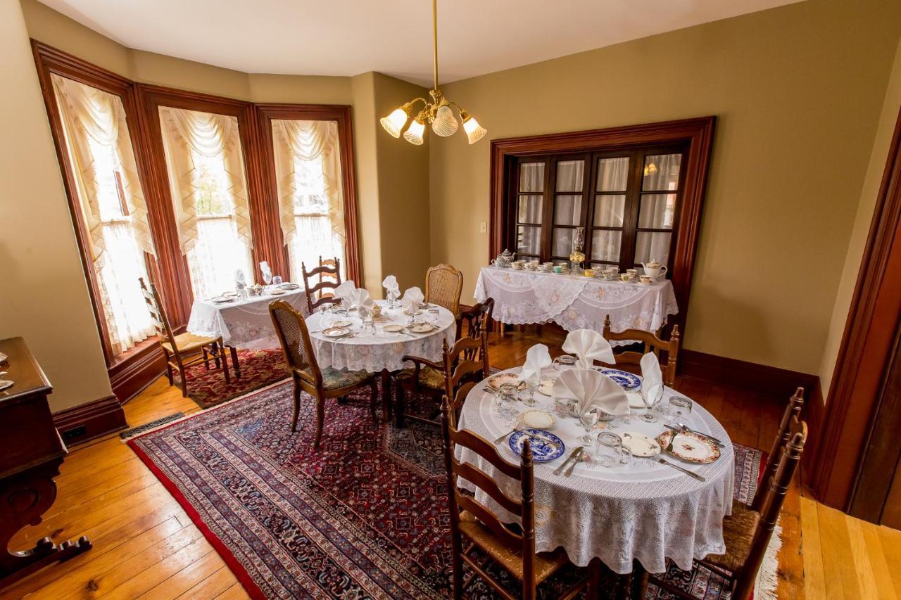ايري Victoria Inn المظهر الخارجي الصورة